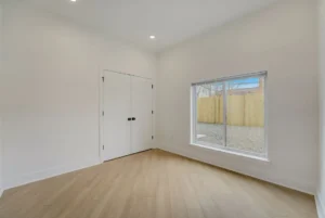 4200 – 02 Lancaster Ave