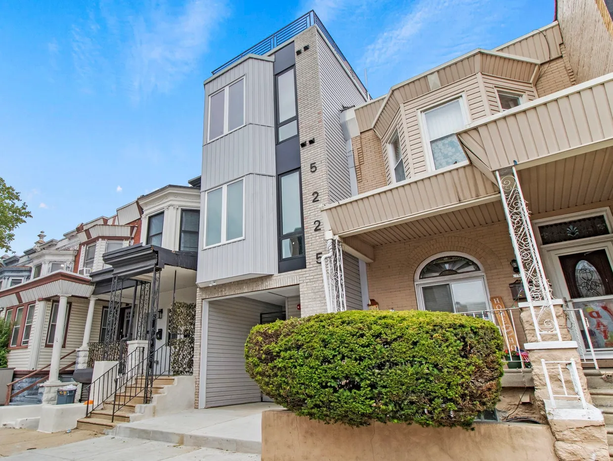 5225 Walnut Street